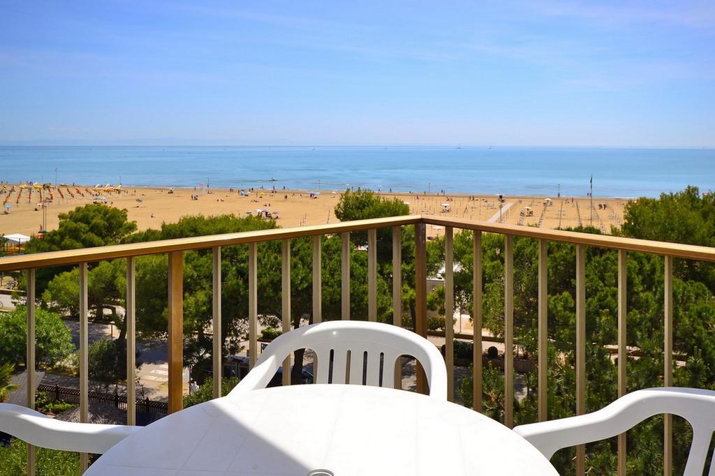 International Seaview Apartments Lignano Sabbiadoro Chambre photo